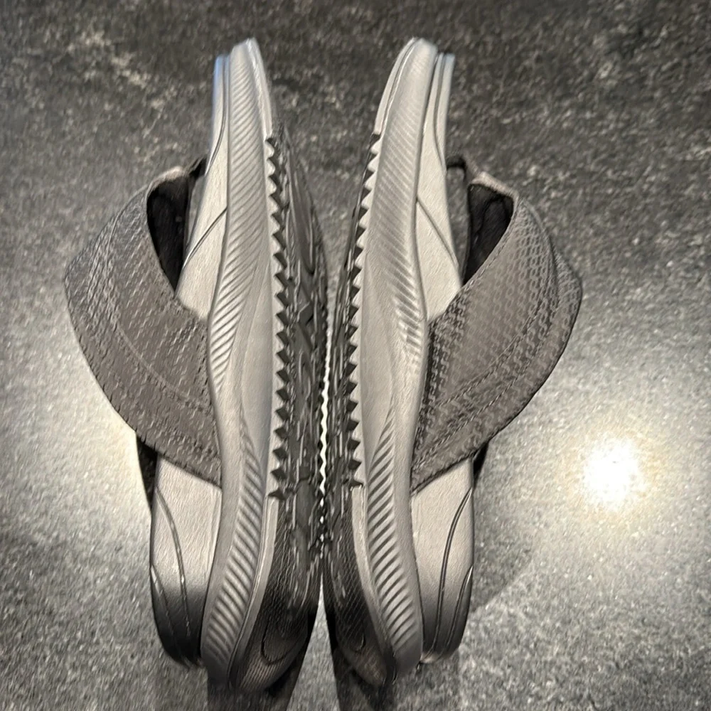 NWOT NCAI orthopedic flip flops, size 11 - Picture 4 of 5